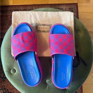 Gucci GG Angelina Supreme Slides Blue and pink Slide Sandals